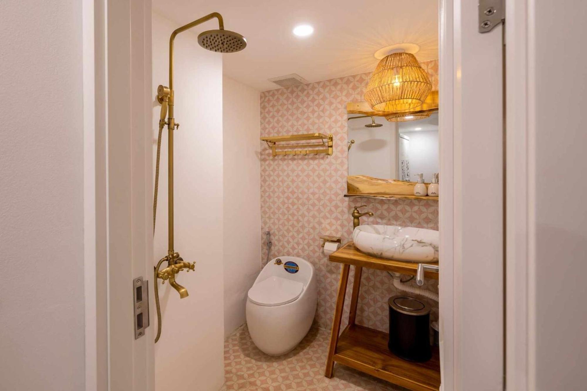 Pisces Hotel Хюэ Экстерьер фото